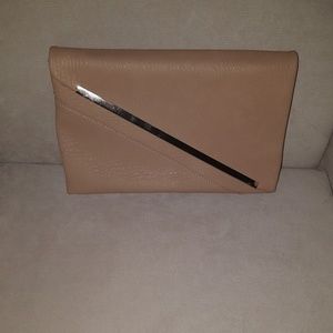 Light Tan Faux Leather Clutch w/ Gold Chain Strap